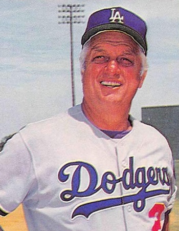 Tommy Lasorda pitching during Dodgers batting practice in 1977